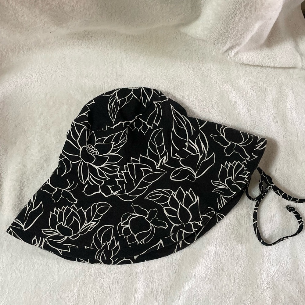 FREYA Hand Made Fabric Bucket Hat (Black with White Floral)